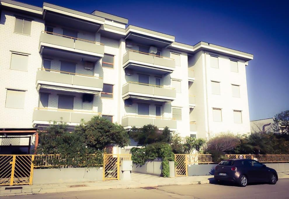 Apartamento Residenza Tigli Campomarino Lido Exterior foto